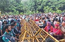 Teachers Block Road After Police Halt March Toward Jamuna