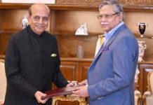 President receives credentials from Indian High Commissioner