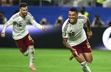 Majestic Spain stun France to reach World Cup final